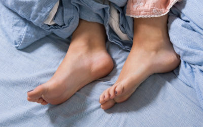 RESTLESS LEG SYNDROME: SYMPTOMS & CAUSES